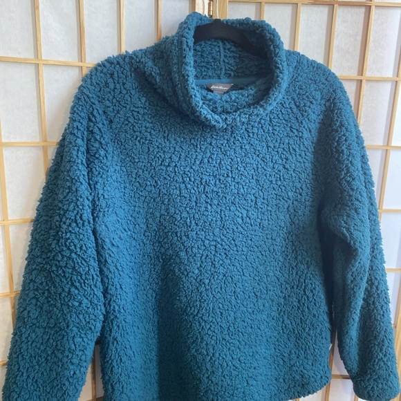 Eddie Bauer Jackets & Blazers - Eddie Bauer Women’s Teal Cowl Neck Plush Teddy Fleece Pullover, size M